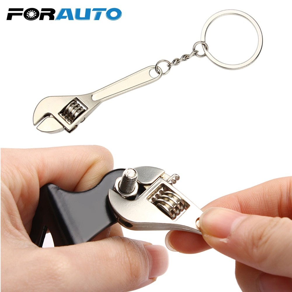 FORAUTO - Llavero con llave inglesa de acero inoxidable para coche, llavero de simulación de alta calidad, herramientas novedosas