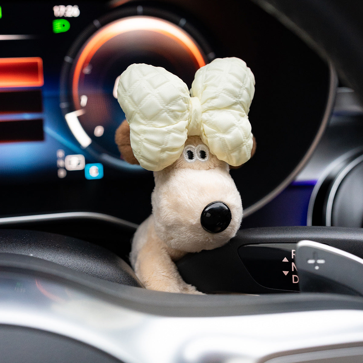 Pequeños adornos para coche, lindo perro de peluche con forma de cabeza, decoración sentimental para el interior del coche.