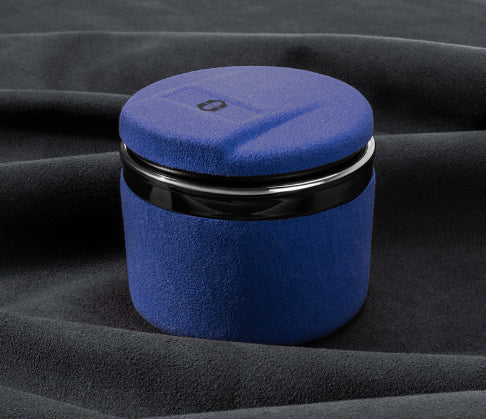 Adecuado para cenicero de coche AITO WENJIE M5 M7 M9 con tapa, material interior de gamuza anticenizas.