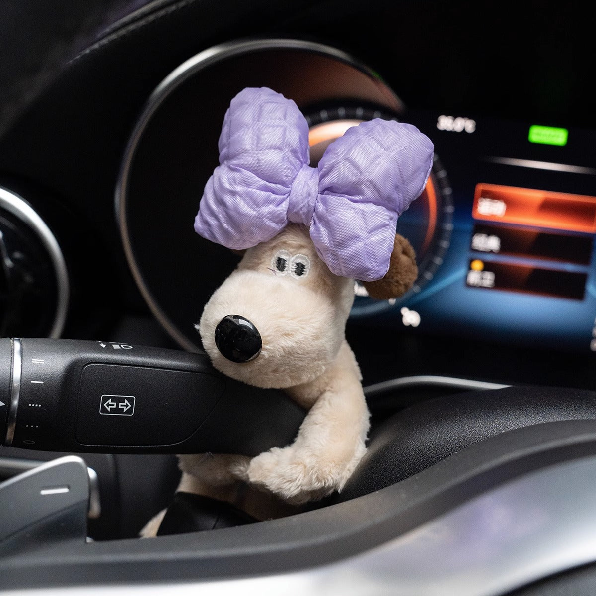 Pequeños adornos para coche, lindo perro de peluche con forma de cabeza, decoración sentimental para el interior del coche.